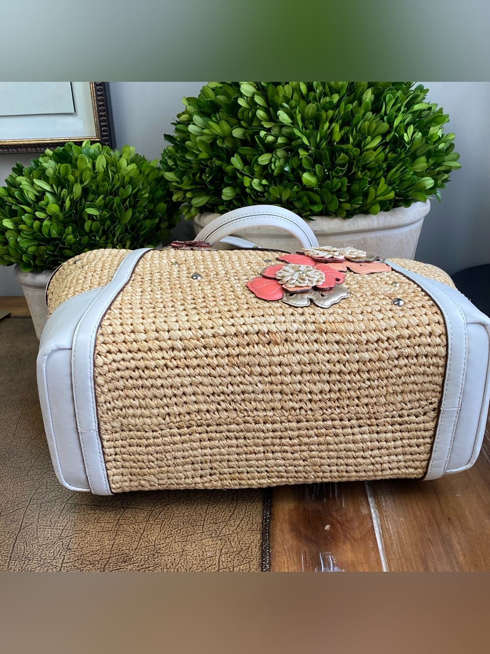 Coach Hamptons Weekend Woven Floral Straw Turnlock Tote - Picture 13 of 16